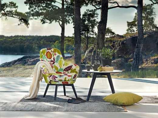 GAGA, Retro-Sessel, drehbar, Bezug PARADIS Petal 4828-62, Fuss Eiche schwarz