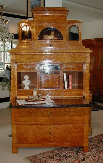 Schreibschrank Birke um 1820