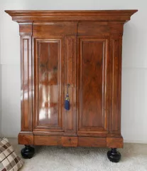 Barockschrank Nussbaum um 1760